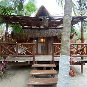 Laak Cabanas